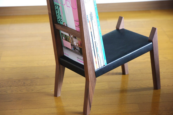 【book rest chair】マガジンラック／革張り 7枚目の画像