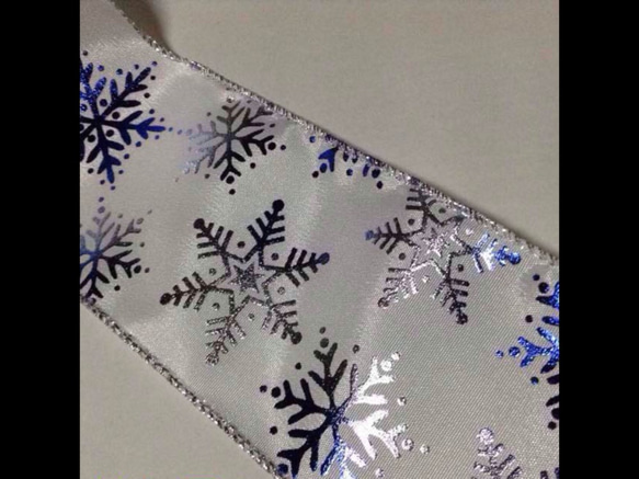 雪の結晶柄・リボン　シルバー　3ｍ 2枚目の画像