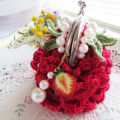 イチゴちゃんのがま口財布・ポーチ・レース編みⅡ がま口 Flower