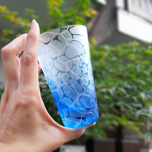 【受注生産 】再販minamo水面　ブルーグラス　タンブラー　夏色コップ　プレゼントギフト　お祝いに　青色グラス 1枚目の画像