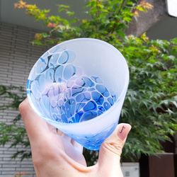 【受注生産 】再販minamo水面　ブルーグラス　タンブラー　夏色コップ　プレゼントギフト　お祝いに　青色グラス 2枚目の画像