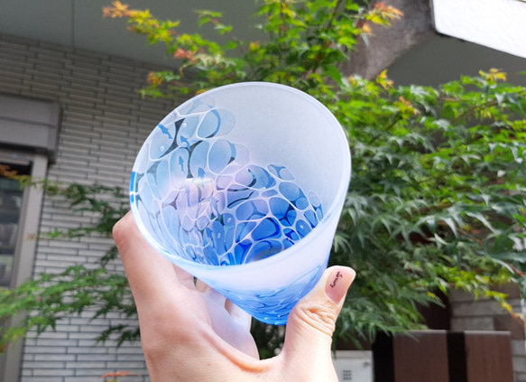 【受注生産 】再販minamo水面　ブルーグラス　タンブラー　夏色コップ　プレゼントギフト　お祝いに　青色グラス 2枚目の画像