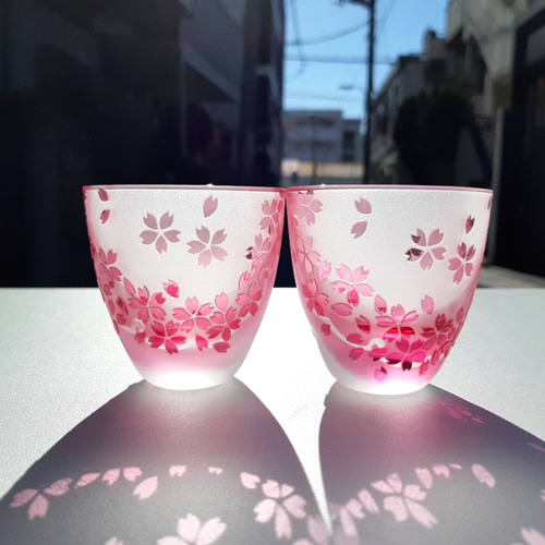 受注制作】舞桜 丸ぐい呑み 春色 桜デザイン サンドブラスト おちょこ