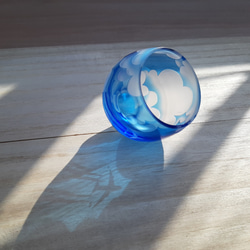 【受注生産】Sky Hi 飛行機雲 青空丸ぐい呑み おちょこ サンドブラスト 父の日 母の日 4枚目の画像