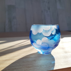 【受注生産】Sky Hi 飛行機雲 青空丸ぐい呑み おちょこ サンドブラスト 父の日 母の日 5枚目の画像