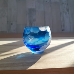 【受注生産】Sky Hi 飛行機雲 青空丸ぐい呑み おちょこ サンドブラスト 父の日 母の日 6枚目の画像