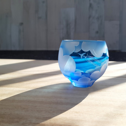 【受注生産】Sky Hi 飛行機雲 青空丸ぐい呑み おちょこ サンドブラスト 父の日 母の日 8枚目の画像