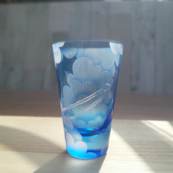 【受注生産】Sky-Hi 飛行機雲 青空タンブラー サンドブラスト 空色グラス 5枚目の画像