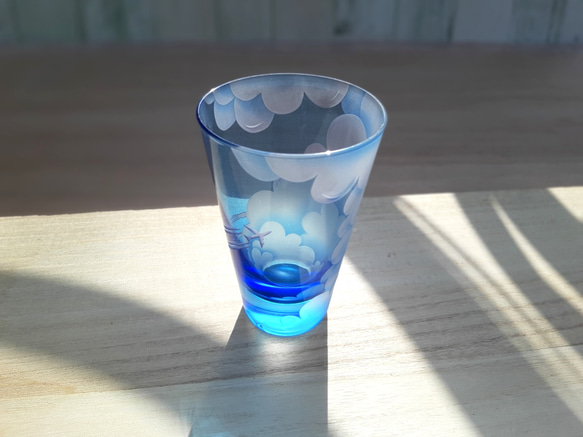 【受注生産】Sky-Hi 飛行機雲 青空タンブラー サンドブラスト 空色グラス 10枚目の画像