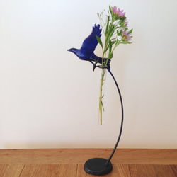 さき　様オーダー品　花を摘む　青い鳥　の　一輪挿し 2枚目の画像