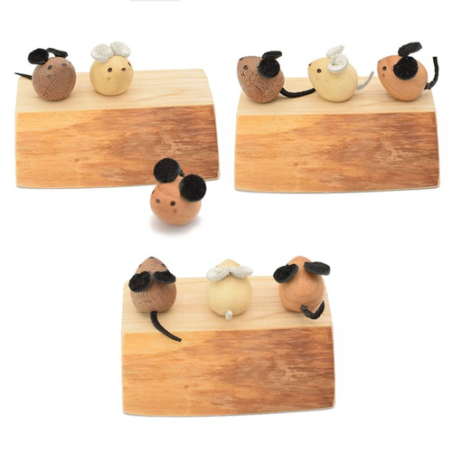 送料無料 / 手のひらサイズの 木の置物(小) ねずみ 3 兄弟 セット