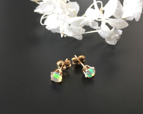 14kgf》4㎜ 天然石 プレシャス オパール 一粒 ピアス/イヤリング