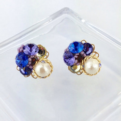 藍色和紫色珠寶​​棉花珍珠耳環 第1張的照片
