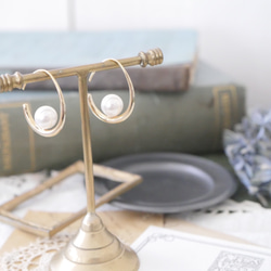 珍珠耳環（金色）水晶珍珠/貝殼珍珠新月 第6張的照片