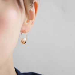 珍珠耳環（金色）水晶珍珠/貝殼珍珠新月 第2張的照片