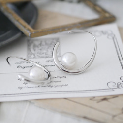 珍珠圈耳環（銀）水晶珍珠/貝殼珍珠 第3張的照片