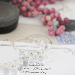 【冬日透明】14kgf 透明玻璃圈形耳環 | 冰滴耳環，冬季配件，優雅金色 第5張的照片