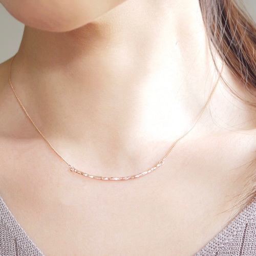 eteピンクゴールド シンプルカーブネックレス ピンクゴールドのカーブネックレス ネックレス・ペンダント Green