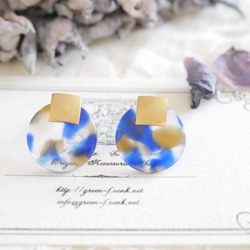耳環等耳環*黃銅和藍色大理石耳環 第2張的照片