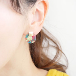 耳環等耳環*黃銅和藍色大理石耳環 第4張的照片