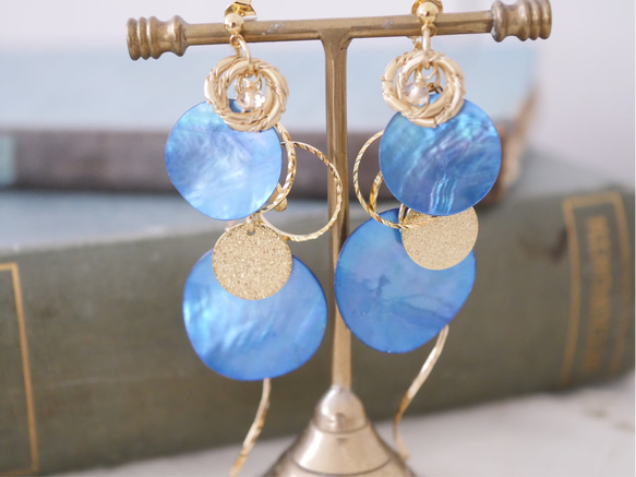 2路貝殼和金耳環（藍色） 第4張的照片