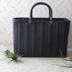 【新品未使用】カゴ風バッグ　焦茶×ブラック 黒茶色（焦茶）のかごバッグ かごバッグ mon 通販 3883686