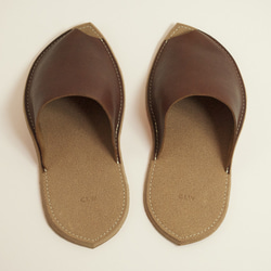 皮革拖鞋尺碼M 第2張的照片