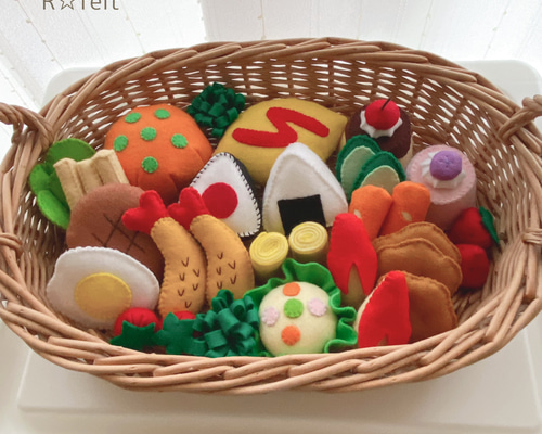 17 フェルトままごとピクニックオーダーページ