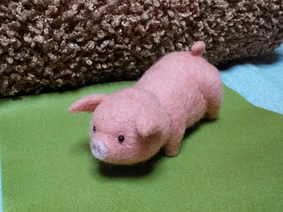 羊毛フェルト 豚 、ハンドメイド はれ sold