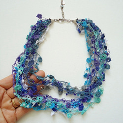 銷售！ Bijou 刺繡項鍊 Flower Jewel 藍色 &amp; 灰色 第4張的照片