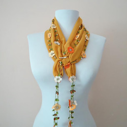 刺繍のお花のシフォンスカーフ　ロングラリエット　オレンジ 1枚目の画像