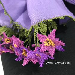 立体刺繍の花付き　オーガニックコットンストール　ラベンダー 2枚目の画像