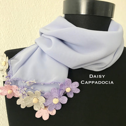 繡有雛菊的精美雪紡披肩（2 面）淺紫色 第3張的照片