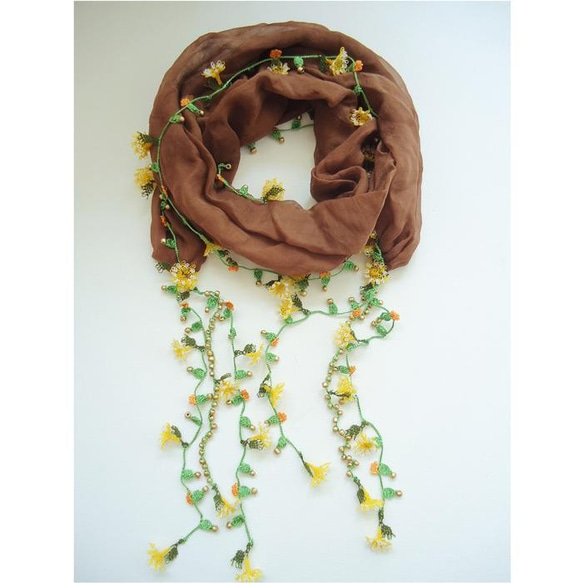 Long Lariette棕色絲綢圍巾，繡花和eineoya 第2張的照片