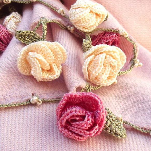 刺繍のお花つき　パシュミナストール「ローズ」ピンク 3枚目の画像