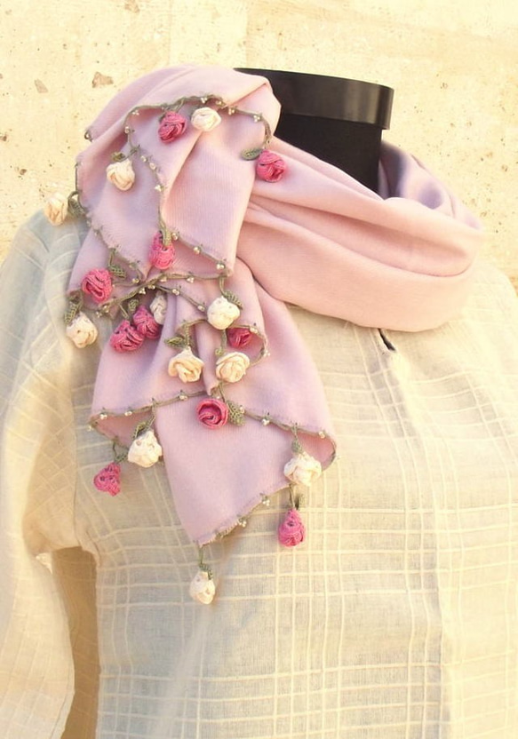 刺繍のお花つき　パシュミナストール「ローズ」ピンク 4枚目の画像