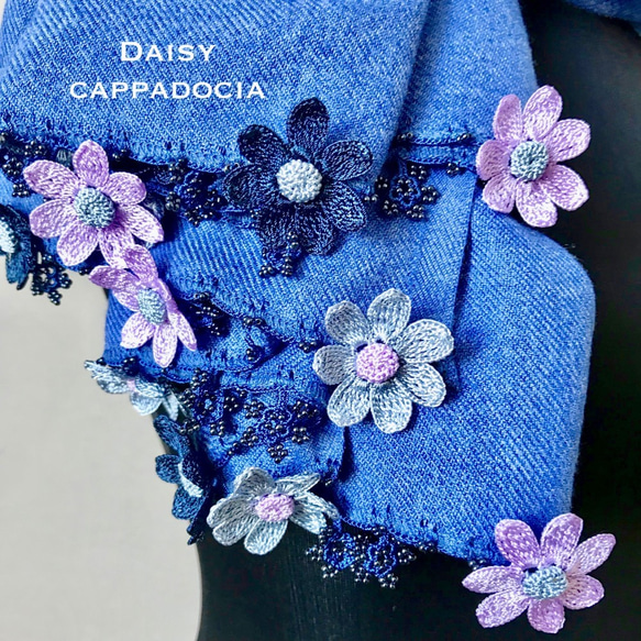 Pashmina貨攤“ Daisy”牛仔布藍色，繡花 第2張的照片