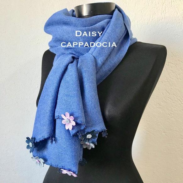 Pashmina貨攤“ Daisy”牛仔布藍色，繡花 第3張的照片