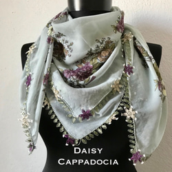 刺繍のお花付き　コットンスカーフ　アイスグリーン 3枚目の画像