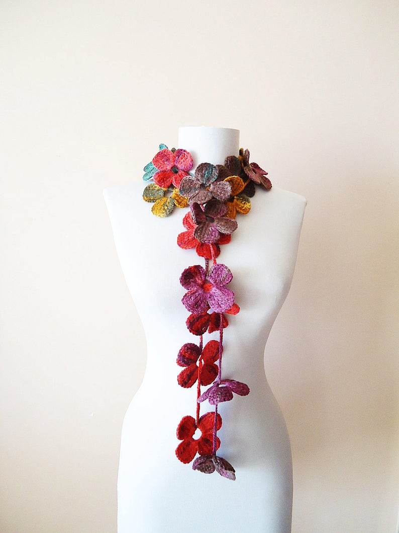 クローバーのマフラー　レッドミックス