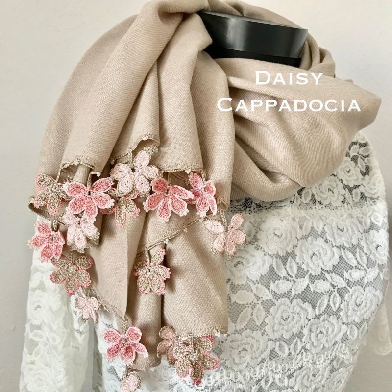 刺繍のお花つき　パシュミナストール　ミルクティー ピンク