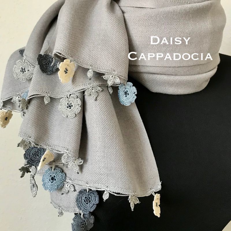 刺繍のお花つき　パシュミナストール マリー　ライトグレー