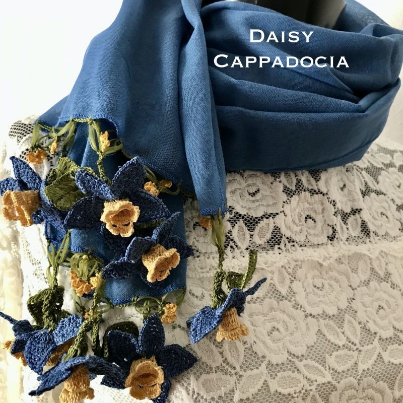 刺繍のお花付き コットンストール デニムブルー＆イエロー