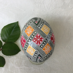 イースターエッグ(PYSANKY)  本物の卵です(๑˃̵ᴗ˂̵) 1枚目の画像