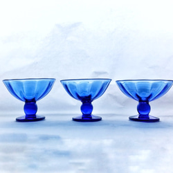 コバルトブルーのアイスクリームカップ 3枚目の画像