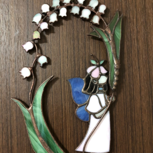 すずらんの精 ピンク 五月の花 春の訪れ リース ステンドグラス