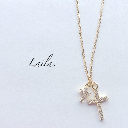 送料無料》ダブルクロスネックレス ネックレス・ペンダント Laila