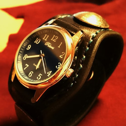 ヌメ革 黒 幅広ベルト ハンドメイドオール手縫い紳士腕時計 1枚目の画像