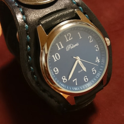 ヌメ革 黒 幅広ベルト ハンドメイドオール手縫い紳士腕時計 3枚目の画像