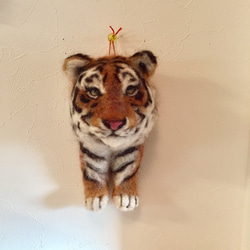 虎の壁掛け 1枚目の画像